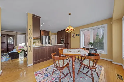 2133 Grand Boulevard Oakville ON L6H 5M3