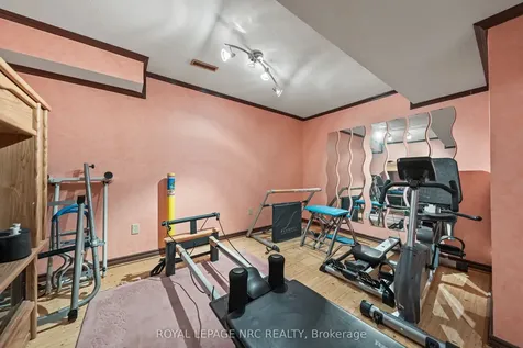 2133 Grand Boulevard Oakville ON L6H 5M3
