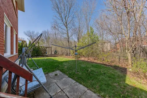 2133 Grand Boulevard Oakville ON L6H 5M3