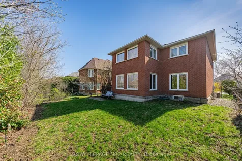2133 Grand Boulevard Oakville ON L6H 5M3