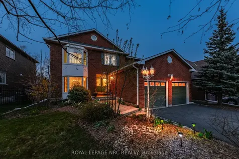 2133 Grand Boulevard Oakville ON L6H 5M3