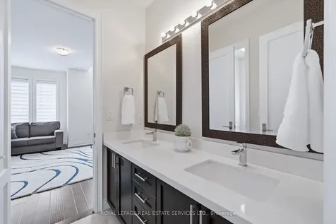 3171 Daniel Way Oakville ON L6H 0V1