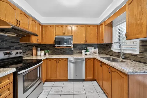6 Creekwood Drive Brampton ON L7A 1G6