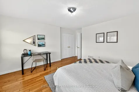 6 Creekwood Drive Brampton ON L7A 1G6