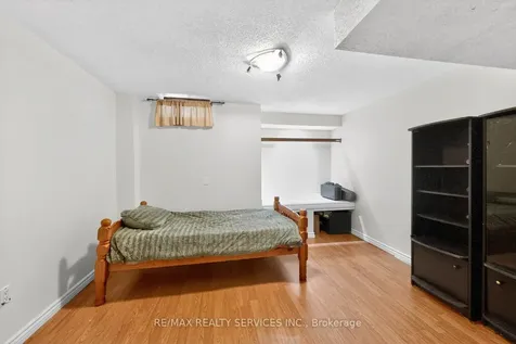 6 Creekwood Drive Brampton ON L7A 1G6