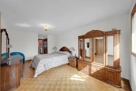 100 Glenn Hawthorne Boulevard S Mississauga ON L5R 2K3