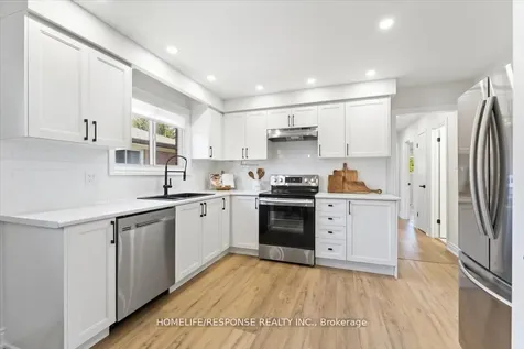 291 Thrace Avenue Mississauga ON L5B 2B2