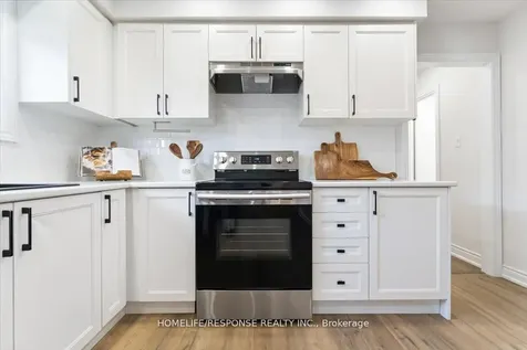 291 Thrace Avenue Mississauga ON L5B 2B2