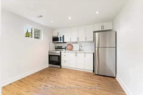 291 Thrace Avenue Mississauga ON L5B 2B2