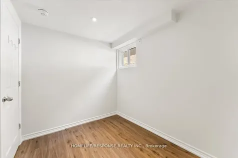 291 Thrace Avenue Mississauga ON L5B 2B2