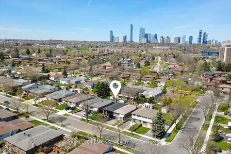 291 Thrace Avenue Mississauga ON L5B 2B2