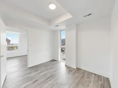 1005 Dundas Street E Oakville ON L6H 8C7