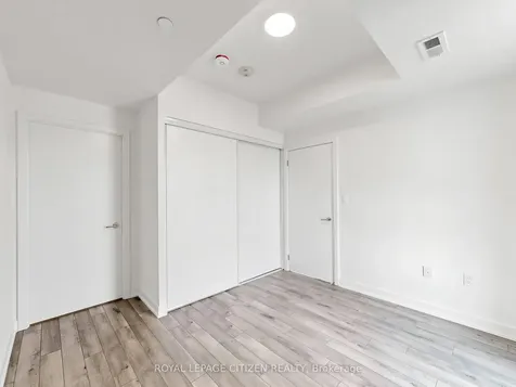 1005 Dundas Street E Oakville ON L6H 8C7