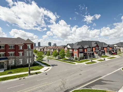 1005 Dundas Street E Oakville ON L6H 8C7