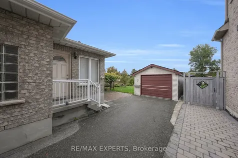 26 Grovedale Avenue Toronto ON M6L 1Y6