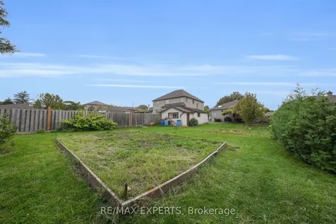 26 Grovedale Avenue Toronto ON M6L 1Y6
