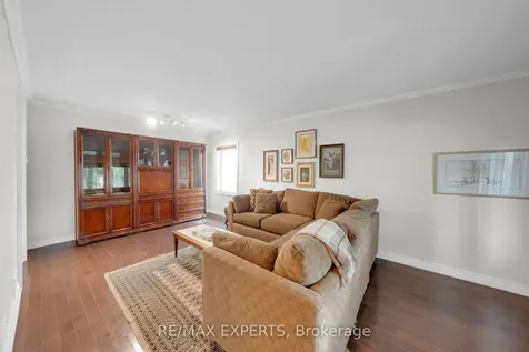 26 Grovedale Avenue Toronto ON M6L 1Y6