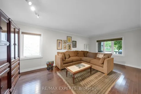26 Grovedale Avenue Toronto ON M6L 1Y6