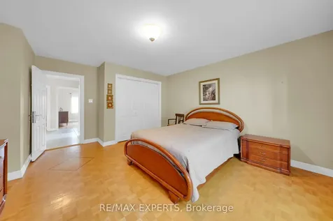 26 Grovedale Avenue Toronto ON M6L 1Y6