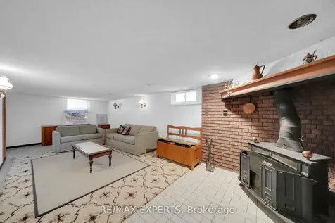 26 Grovedale Avenue Toronto ON M6L 1Y6