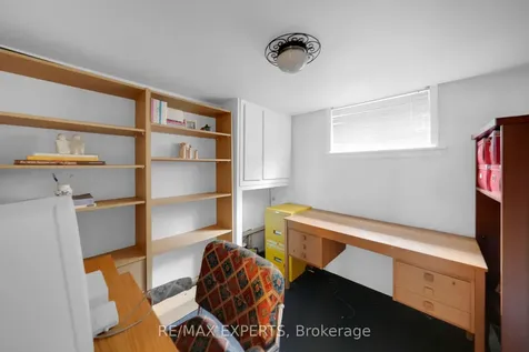 26 Grovedale Avenue Toronto ON M6L 1Y6