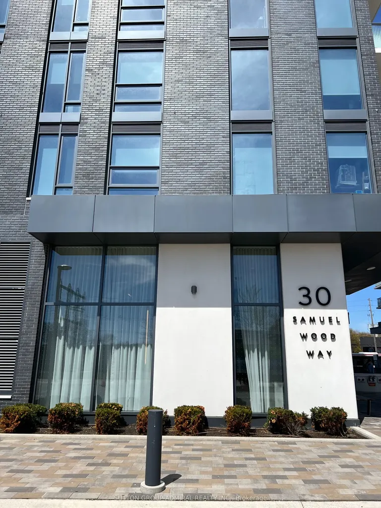 30 Samuel Wood Way Toronto ON M9B 0C9