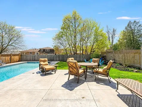 64 Joycelyn Crescent Halton Hills ON L7G 2S4
