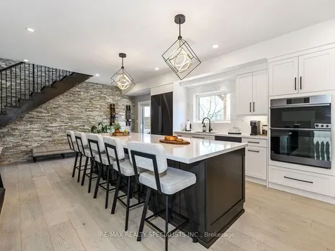 64 Joycelyn Crescent Halton Hills ON L7G 2S4