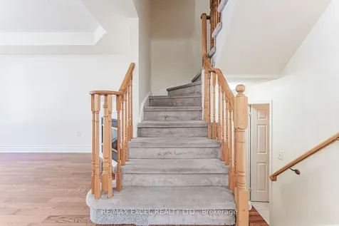 98 Georgian Drive Oakville ON L6H 6V1