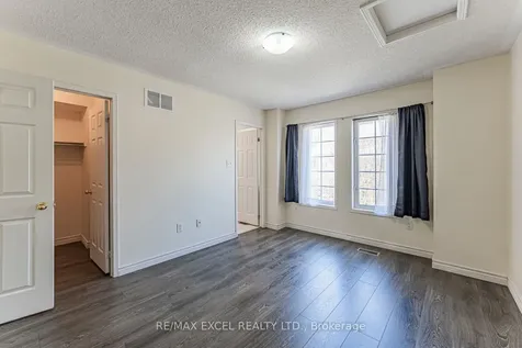 98 Georgian Drive Oakville ON L6H 6V1