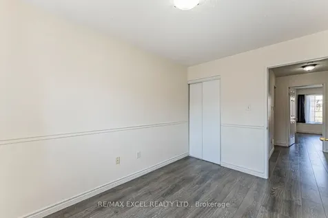 98 Georgian Drive Oakville ON L6H 6V1