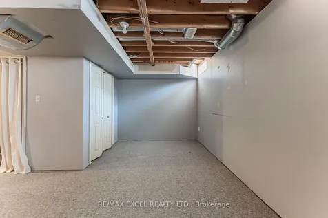 98 Georgian Drive Oakville ON L6H 6V1
