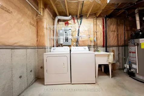 98 Georgian Drive Oakville ON L6H 6V1