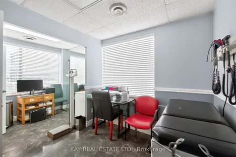 2318 Lake Shore Boulevard W Toronto ON M8V 1B5
