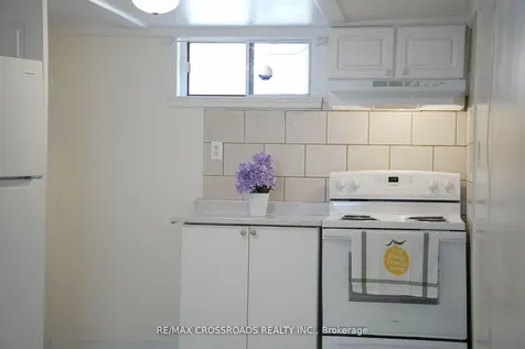 30 Hearst Circle Toronto ON M6M 2T7