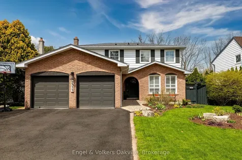 1375 Falgarwood Drive Oakville ON L6H 2P4