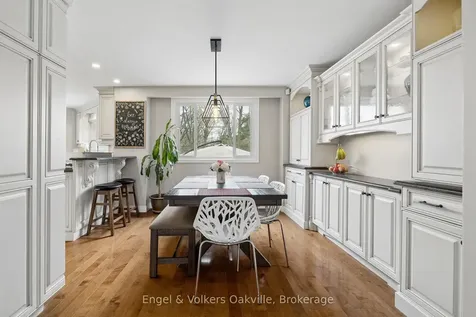 1375 Falgarwood Drive Oakville ON L6H 2P4