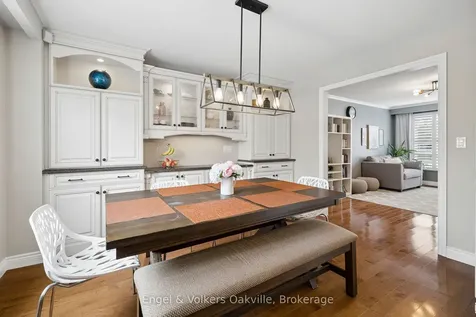 1375 Falgarwood Drive Oakville ON L6H 2P4