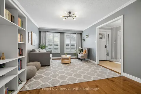 1375 Falgarwood Drive Oakville ON L6H 2P4