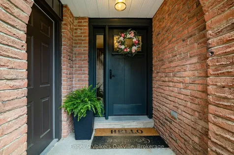 1375 Falgarwood Drive Oakville ON L6H 2P4