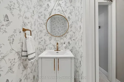 1375 Falgarwood Drive Oakville ON L6H 2P4