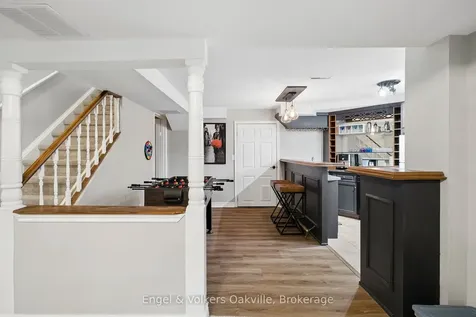 1375 Falgarwood Drive Oakville ON L6H 2P4