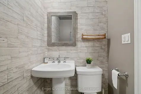 1375 Falgarwood Drive Oakville ON L6H 2P4