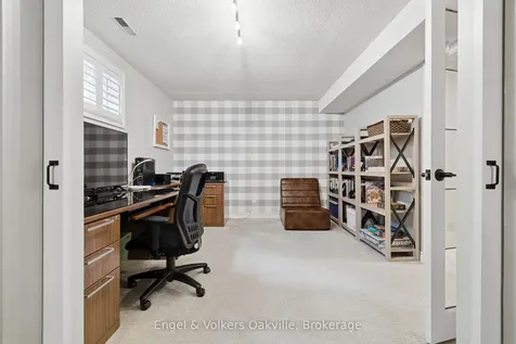 1375 Falgarwood Drive Oakville ON L6H 2P4