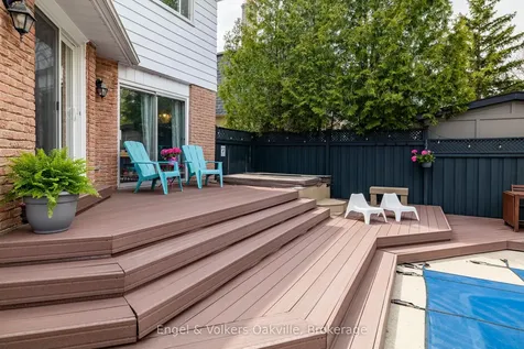 1375 Falgarwood Drive Oakville ON L6H 2P4