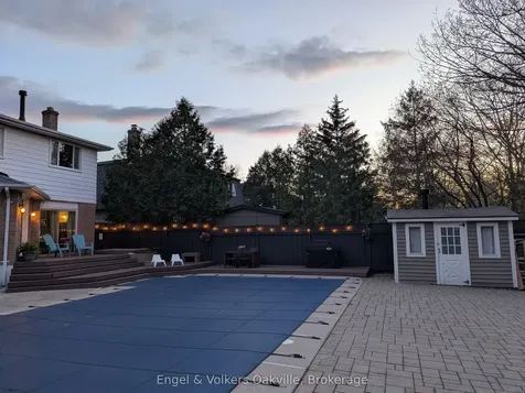 1375 Falgarwood Drive Oakville ON L6H 2P4