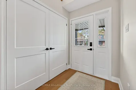 2385 Guildstone Crescent Oakville ON L6M 3Y8
