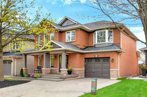 2385 Guildstone Crescent Oakville ON L6M 3Y8