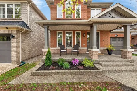 2385 Guildstone Crescent Oakville ON L6M 3Y8