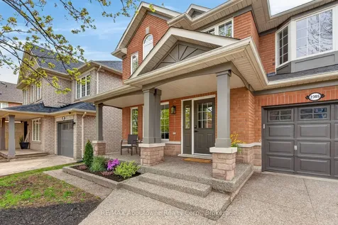 2385 Guildstone Crescent Oakville ON L6M 3Y8